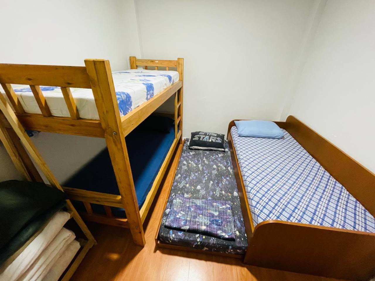 Casa Fundos Eco City 03 Simples E Confortavel Com 2 Quartos E Garagem กูรีตีบา ภายนอก รูปภาพ