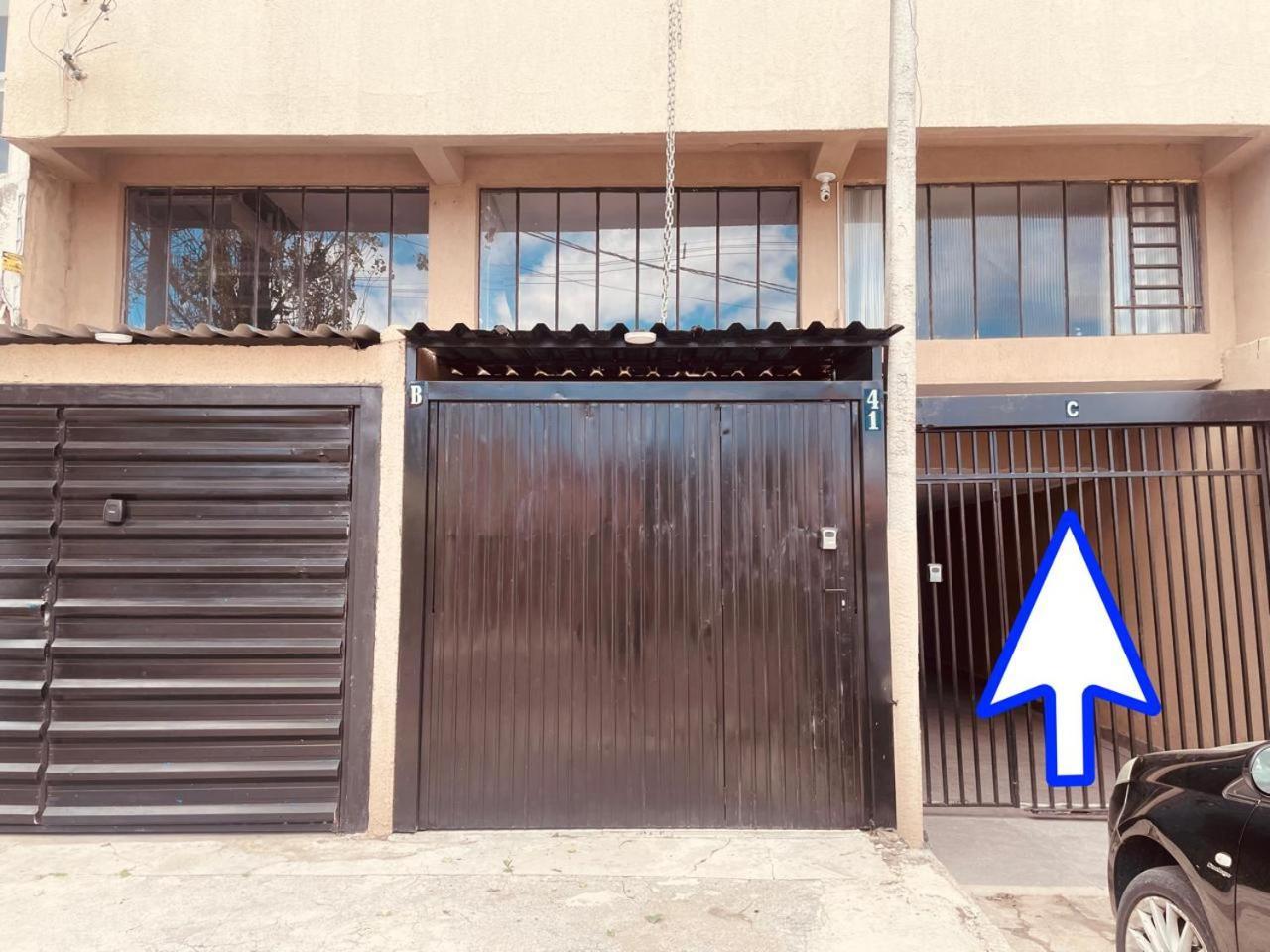 Casa Fundos Eco City 03 Simples E Confortavel Com 2 Quartos E Garagem กูรีตีบา ภายนอก รูปภาพ